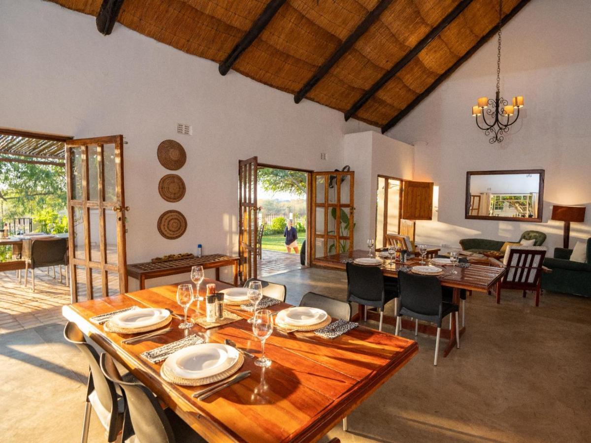 Drift Inn Victoria Falls Eksteriør billede